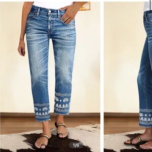 NWT Flamingals Embroidered Mid Waist Straight Leg Crop Jeans
